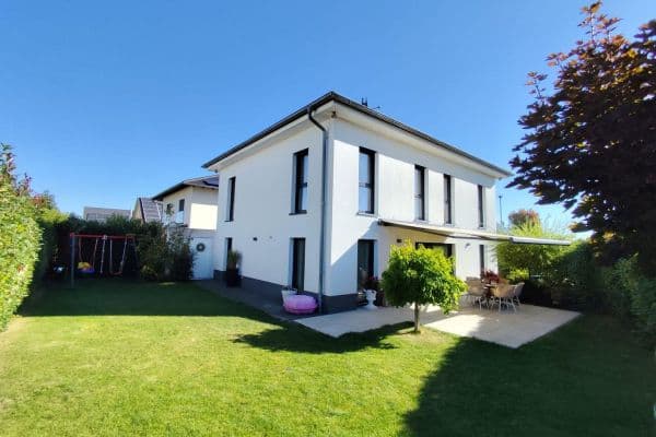 Prodej domu 158 m², pozemek 418 m², Nidderau Prodej domu 158 m², pozemek 418 m², Nidderau