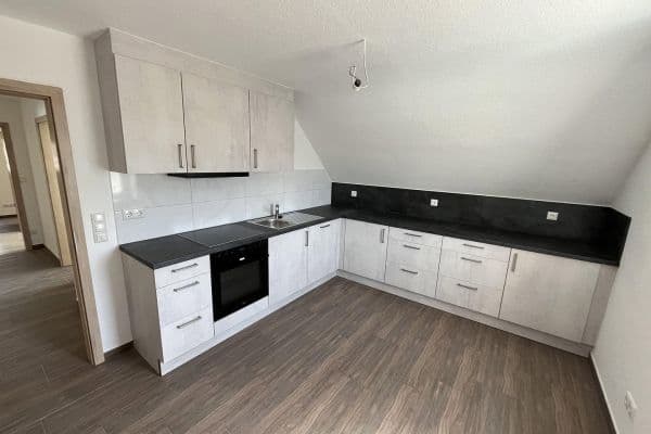 Pronájem bytu 3+1 50 m², Loheweg 2, Erlangen - Dechsendorf Pronájem bytu 3+1 50 m², Loheweg 2, Erlangen - Dechsendorf