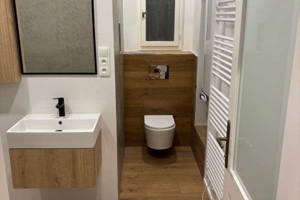 Pronájem bytu 1+1 40 m², Italská, Praha Pronájem bytu 1+1 40 m², Italská, Praha