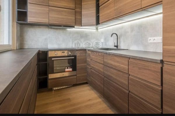 Pronájem bytu 3+kk 80 m², Kovanecká, Praha Pronájem bytu 3+kk 80 m², Kovanecká, Praha