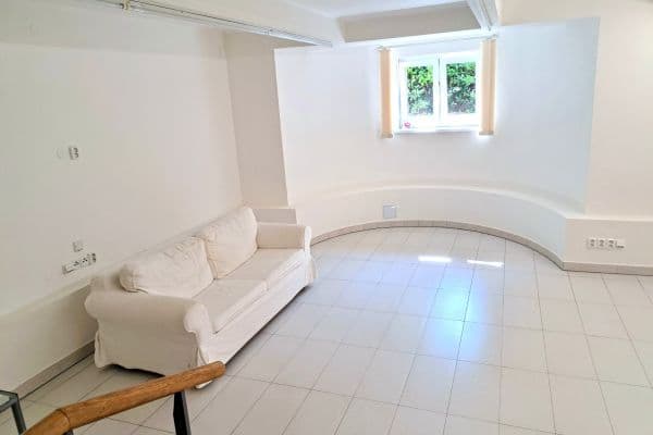 Pronájem bytu 2+1 88 m², Na Třebešíně, Praha, Praha Pronájem bytu 2+1 88 m², Na Třebešíně, Praha, Praha