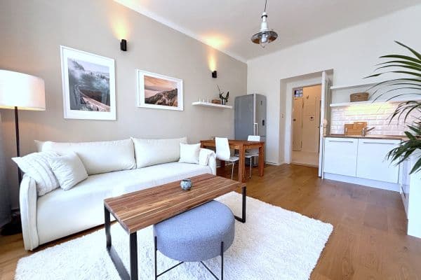 Pronájem bytu 53 m², náměstí Generála Kutlvašra, Praha Pronájem bytu 53 m², náměstí Generála Kutlvašra, Praha