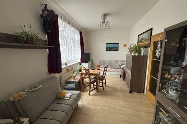 Prodej bytu 1+kk 36 m², Českomoravská, Praha Prodej bytu 1+kk 36 m², Českomoravská, Praha