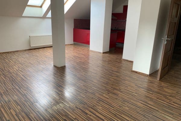 Pronájem bytu 2+kk 86 m², Jeremenkova, Praha Pronájem bytu 2+kk 86 m², Jeremenkova, Praha
