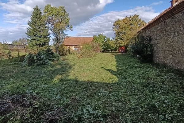Prodej pozemku 1.232 m², Hluchov Prodej pozemku 1.232 m², Hluchov