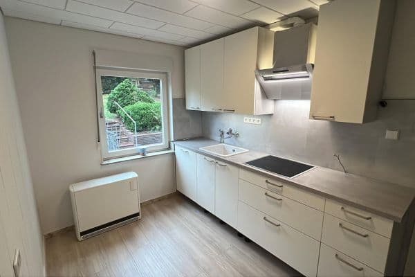 Pronájem bytu 3+1 72 m², Hirschberger Straße 6, Wolfsburg Pronájem bytu 3+1 72 m², Hirschberger Straße 6, Wolfsburg