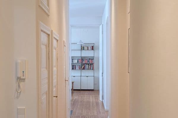 Pronájem bytu 4+1 85 m², Prager Str. 5, Berlin, Berlín Pronájem bytu 4+1 85 m², Prager Str. 5, Berlin, Berlín