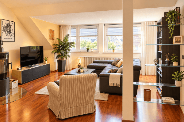 Pronájem bytu 4+1 145 m², Dr.-Albert-David-Straße 19, Burgwedel Pronájem bytu 4+1 145 m², Dr.-Albert-David-Straße 19, Burgwedel