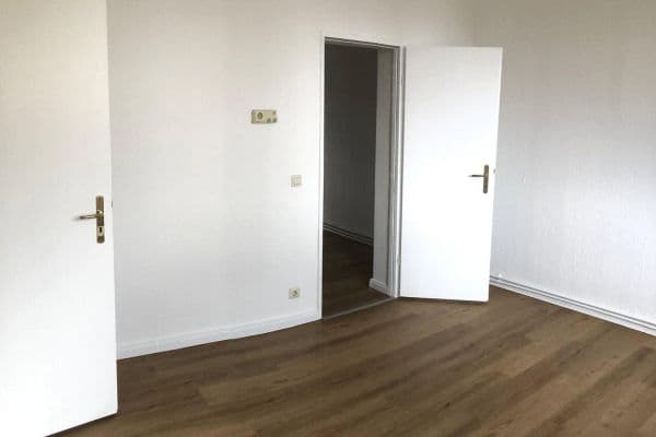 Pronájem bytu 2+1 48 m², Große Gartenstraße, Brandenburg an der Havel, Braniborsko Pronájem bytu 2+1 48 m², Große Gartenstraße, Brandenburg an der Havel, Braniborsko