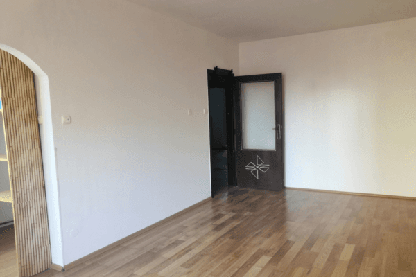 Prodej bytu 3+1 75 m², Chlebovická, Praha Prodej bytu 3+1 75 m², Chlebovická, Praha