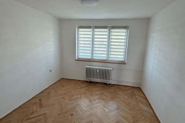 Pronájem bytu 2+1 53 m², Bachmačská, Ostrava Pronájem bytu 2+1 53 m², Bachmačská, Ostrava