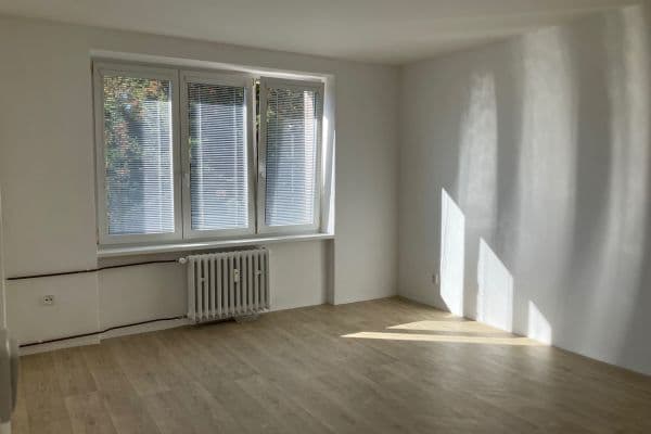 Pronájem bytu 1+1 37 m², Křižíkova, Olomouc Pronájem bytu 1+1 37 m², Křižíkova, Olomouc