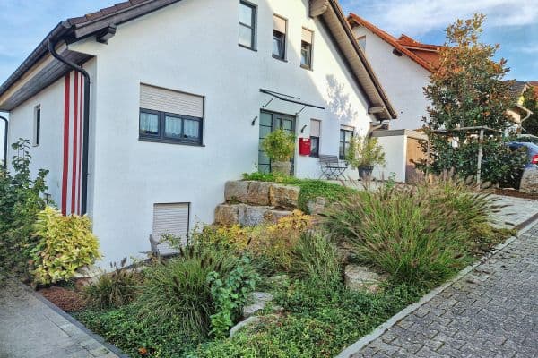 Prodej domu 225 m², pozemek 698 m², Udenheim Prodej domu 225 m², pozemek 698 m², Udenheim