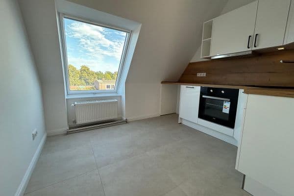 Pronájem bytu 3+1 90 m², München, Bavorsko Pronájem bytu 3+1 90 m², München, Bavorsko