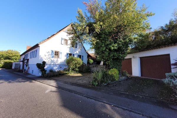 Prodej domu 150 m², pozemek 1.390 m², Kirchstraße 3, Beilstein Prodej domu 150 m², pozemek 1.390 m², Kirchstraße 3, Beilstein