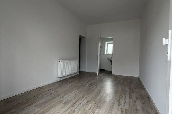 Pronájem bytu 2+1 45 m², Niederwaldstraße 9, Baden-Baden Pronájem bytu 2+1 45 m², Niederwaldstraße 9, Baden-Baden