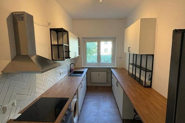 Prodej bytu 3+1 64 m², Köllnische Straße 44, Berlin, Berlín Prodej bytu 3+1 64 m², Köllnische Straße 44, Berlin, Berlín