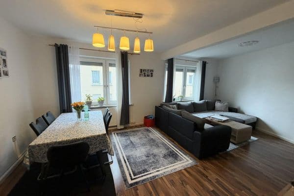 Pronájem bytu 2+1 55 m², Kirchplatz 12, Solingen, Severní Porýní-Vestfálsko Pronájem bytu 2+1 55 m², Kirchplatz 12, Solingen, Severní Porýní-Vestfálsko