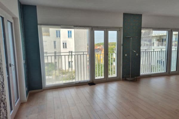 Pronájem bytu 4+1 128 m², Pfarrer-Mühlhauser-Str. 13, Karlsfeld, Bavorsko Pronájem bytu 4+1 128 m², Pfarrer-Mühlhauser-Str. 13, Karlsfeld, Bavorsko