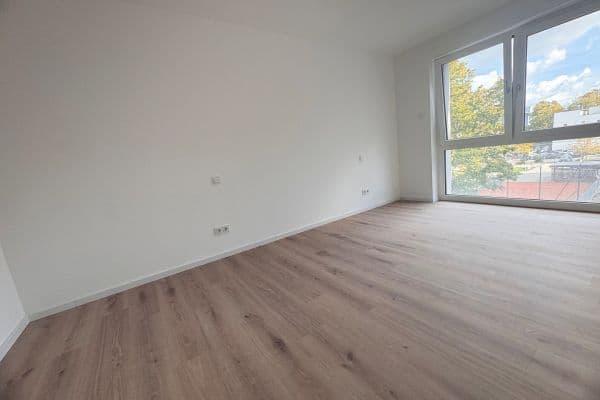 Pronájem bytu 3+1 81 m², Holbeinstraße 17, Nürnberg, Bavorsko Pronájem bytu 3+1 81 m², Holbeinstraße 17, Nürnberg, Bavorsko