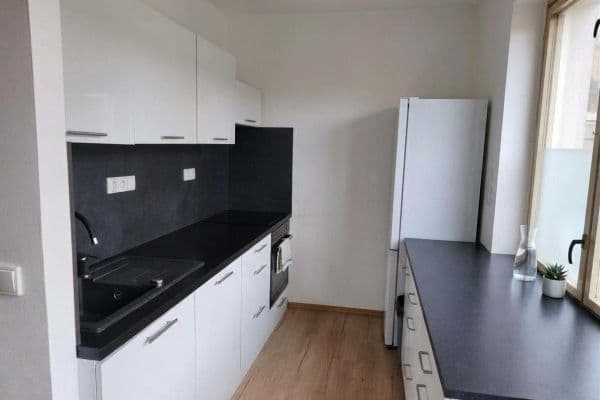 Prodej bytu 4+kk 77 m², Hrusická, Praha Prodej bytu 4+kk 77 m², Hrusická, Praha