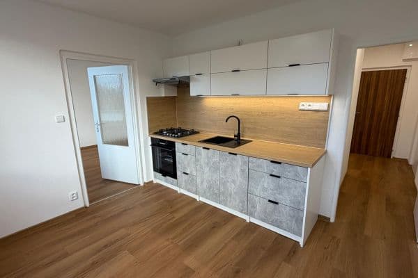 Pronájem bytu 2+kk 43 m², Žitná, Liberec Pronájem bytu 2+kk 43 m², Žitná, Liberec