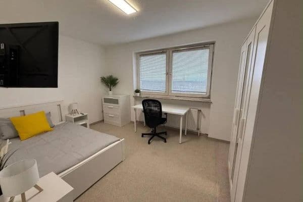 Pronájem bytu 1+1 25 m², Würzburger Ring 35, Erlangen Pronájem bytu 1+1 25 m², Würzburger Ring 35, Erlangen