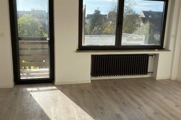 Pronájem bytu 2+1 60 m², Heidestr. 228, Köln, Severní Porýní-Vestfálsko Pronájem bytu 2+1 60 m², Heidestr. 228, Köln, Severní Porýní-Vestfálsko
