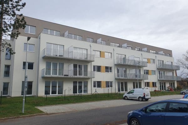 Pronájem bytu 2+kk 59 m², U Parketárny, Unhošť Pronájem bytu 2+kk 59 m², U Parketárny, Unhošť
