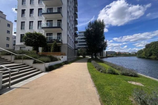 Pronájem bytu 2+1 45 m², Wilhelm-Caspar-Wegely-Platz 5, berlin, Berlín Pronájem bytu 2+1 45 m², Wilhelm-Caspar-Wegely-Platz 5, berlin, Berlín