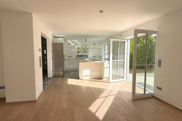 Prodej domu 188 m², pozemek 265 m², Warschauer Str. 22a, München, Bavorsko Prodej domu 188 m², pozemek 265 m², Warschauer Str. 22a, München, Bavorsko