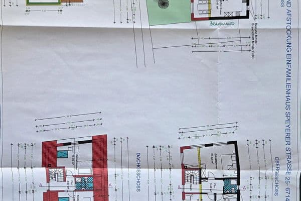 Prodej domu 167 m², pozemek 163 m², Speyerer Straße 25, Neuhofen Prodej domu 167 m², pozemek 163 m², Speyerer Straße 25, Neuhofen