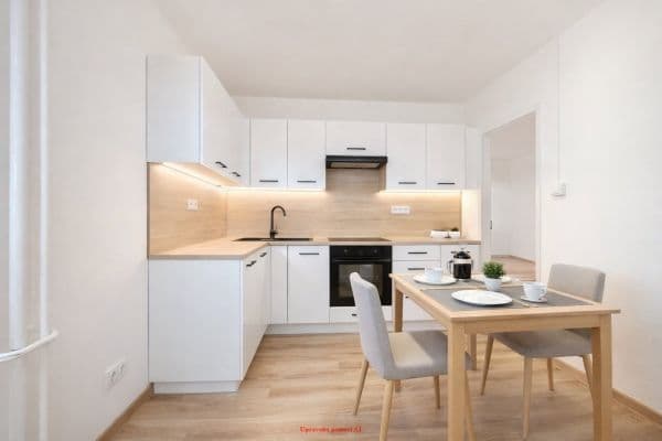 Pronájem bytu 2+1 52 m², Dlouhá třída, Havířov-Město Pronájem bytu 2+1 52 m², Dlouhá třída, Havířov-Město