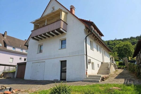 Prodej domu 127 m², pozemek 1.588 m², Unterreichenbach Prodej domu 127 m², pozemek 1.588 m², Unterreichenbach