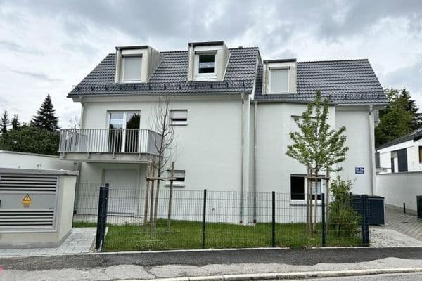 Pronájem bytu 2+1 61 m², Waldschulstraße 58, München, Bavorsko Pronájem bytu 2+1 61 m², Waldschulstraße 58, München, Bavorsko