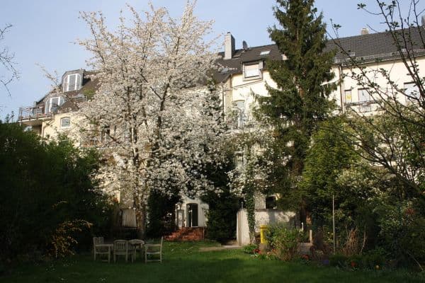 Pronájem bytu 2+1 60 m², Liliencronstr. 7, Düsseldorf Pronájem bytu 2+1 60 m², Liliencronstr. 7, Düsseldorf