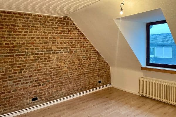 Pronájem bytu 3+1 71 m², Brückenstraße 21, Solingen, Severní Porýní-Vestfálsko Pronájem bytu 3+1 71 m², Brückenstraße 21, Solingen, Severní Porýní-Vestfálsko