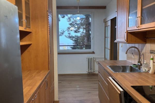 Pronájem bytu 3+1 76 m², Libáňská, Praha Pronájem bytu 3+1 76 m², Libáňská, Praha