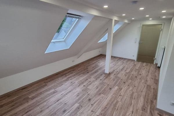 Pronájem bytu 4+1 98 m², Neuwied Pronájem bytu 4+1 98 m², Neuwied