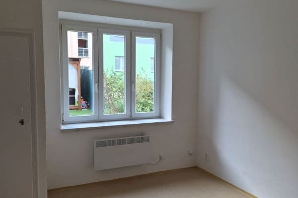 Pronájem bytu 2+kk 45 m², Střední, Brno Pronájem bytu 2+kk 45 m², Střední, Brno