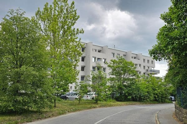 Prodej bytu 3+1 136 m², Kříženeckého náměstí, Praha Prodej bytu 3+1 136 m², Kříženeckého náměstí, Praha