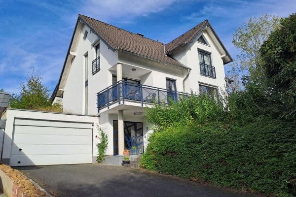 Prodej domu 158 m², pozemek 846 m², Lohmar - Weegen Prodej domu 158 m², pozemek 846 m², Lohmar - Weegen