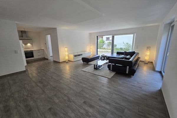 Prodej bytu 3+1 108 m², Lechrainstraße, Augsburg Prodej bytu 3+1 108 m², Lechrainstraße, Augsburg