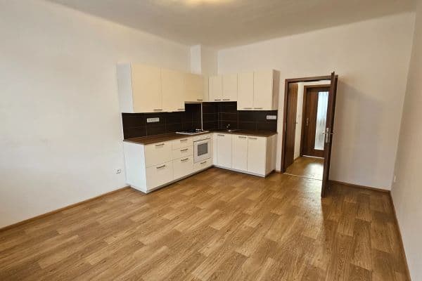 Pronájem bytu 2+kk 40 m², Spáčilova, Brno Pronájem bytu 2+kk 40 m², Spáčilova, Brno
