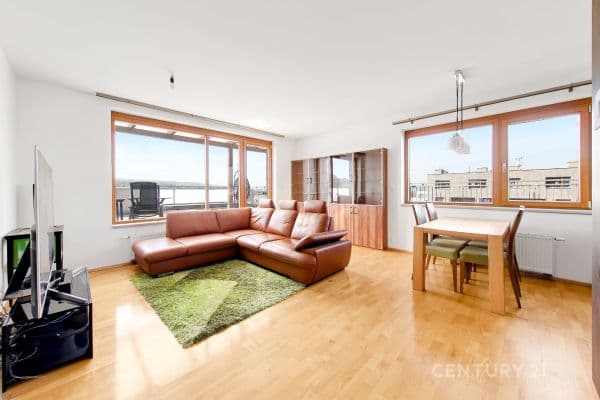 Prodej bytu 5+kk 120 m², Československého exilu, Praha Prodej bytu 5+kk 120 m², Československého exilu, Praha