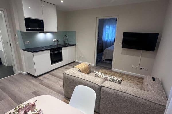 Pronájem bytu 2+1 41 m², In der Au 35, Frankfurt am Main Pronájem bytu 2+1 41 m², In der Au 35, Frankfurt am Main