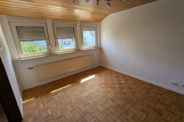 Pronájem bytu 4+1 78 m², Im Geiger 75, Stuttgart, Bádensko-Württembersko Pronájem bytu 4+1 78 m², Im Geiger 75, Stuttgart, Bádensko-Württembersko