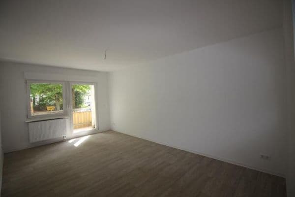Pronájem bytu 2+1 45 m², Magdeburg, Sasko-Anhaltsko Pronájem bytu 2+1 45 m², Magdeburg, Sasko-Anhaltsko