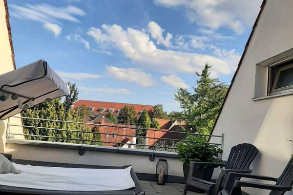 Pronájem bytu 1+kk 55 m², Schelklingeer Straße 12, Augsburg, Bavorsko Pronájem bytu 1+kk 55 m², Schelklingeer Straße 12, Augsburg, Bavorsko