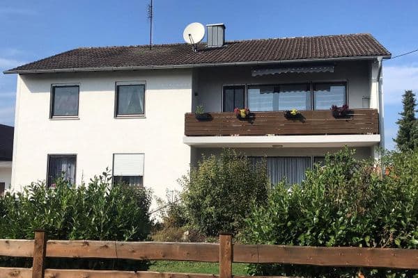 Pronájem bytu 4+1 104 m², Ilmendorf / Geisenfeld, Bavorsko Pronájem bytu 4+1 104 m², Ilmendorf / Geisenfeld, Bavorsko